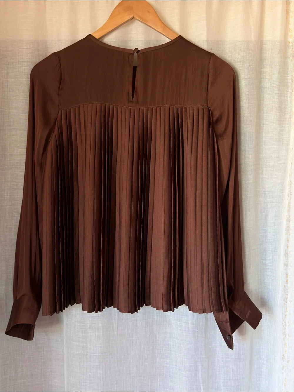 🤎 Luxurious Pleated Chocolate  Brown Blouse 🤎